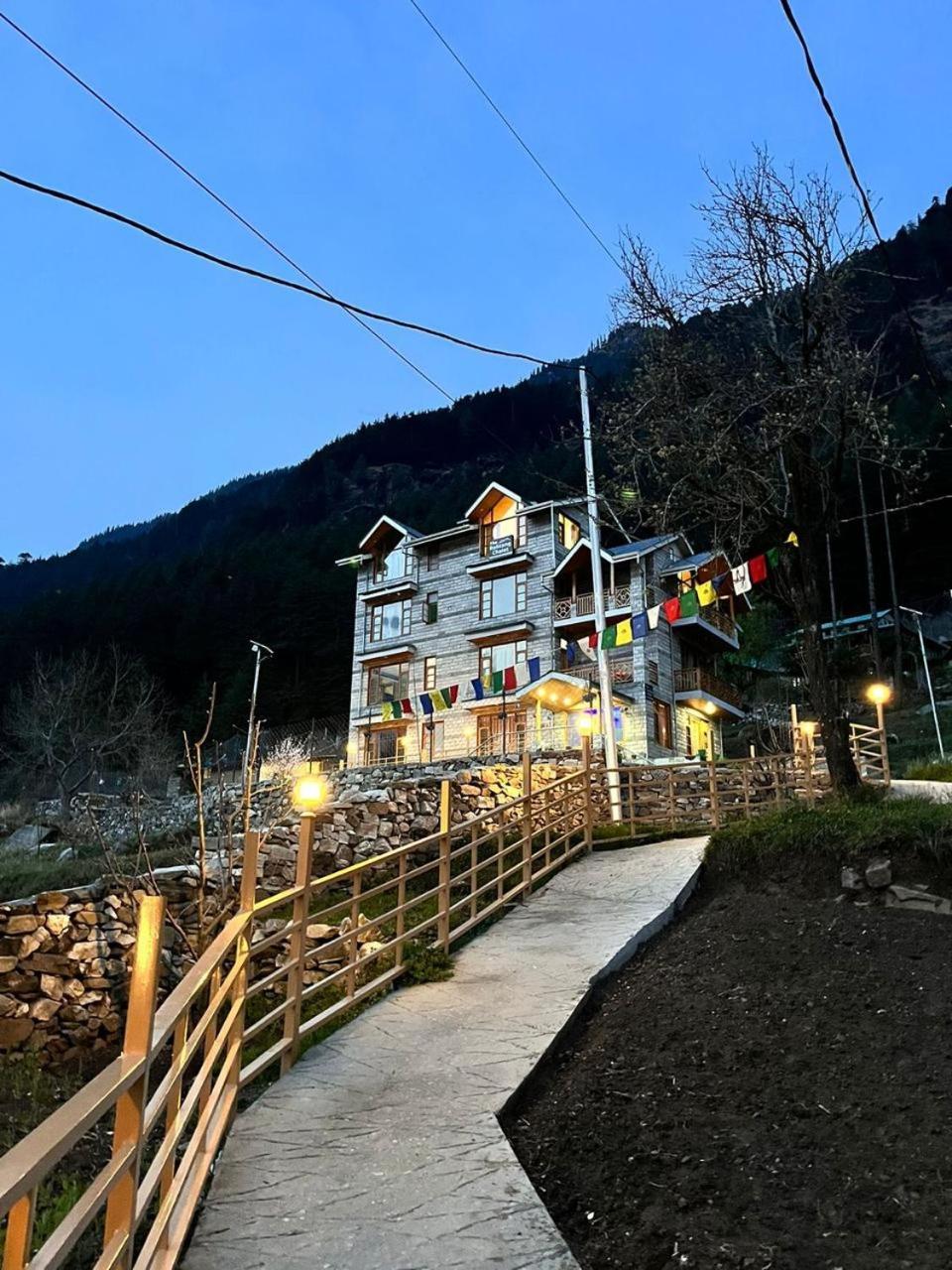The Rohtang Chalet Hotel Manāli Buitenkant foto
