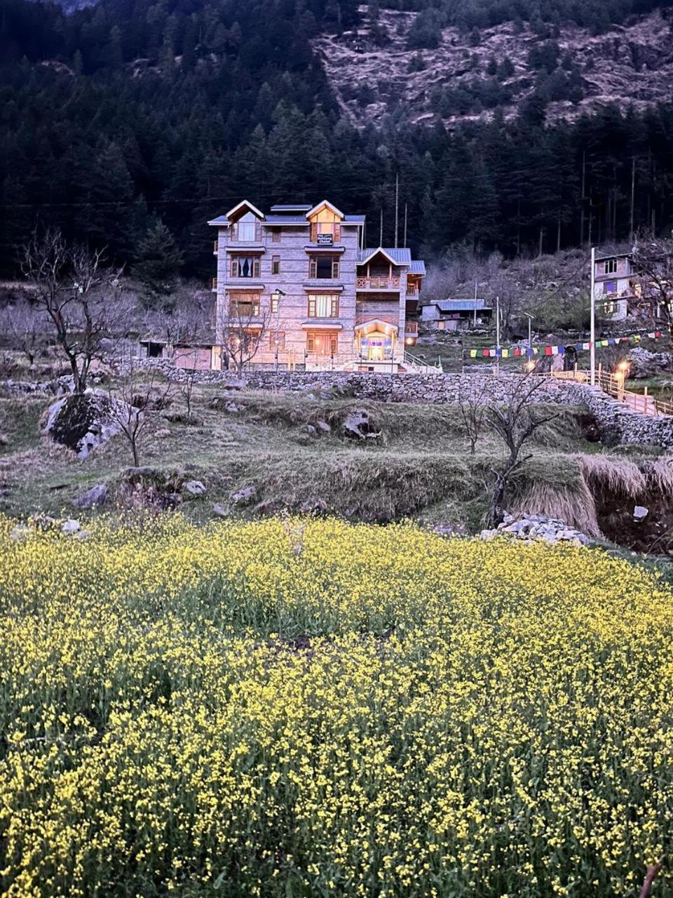 The Rohtang Chalet Hotel Manāli Buitenkant foto
