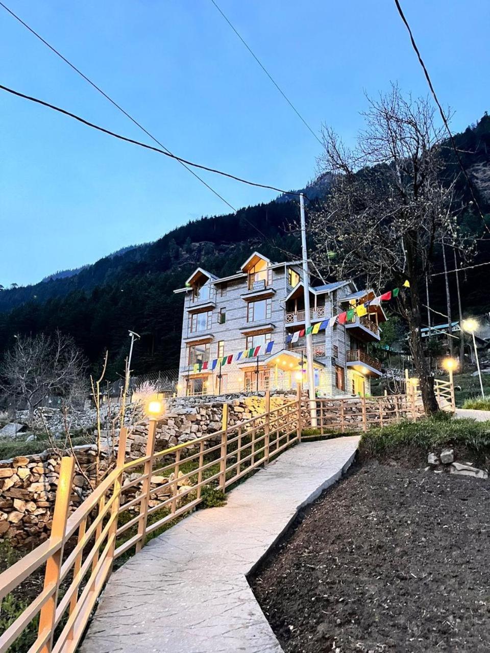 The Rohtang Chalet Hotel Manāli Buitenkant foto